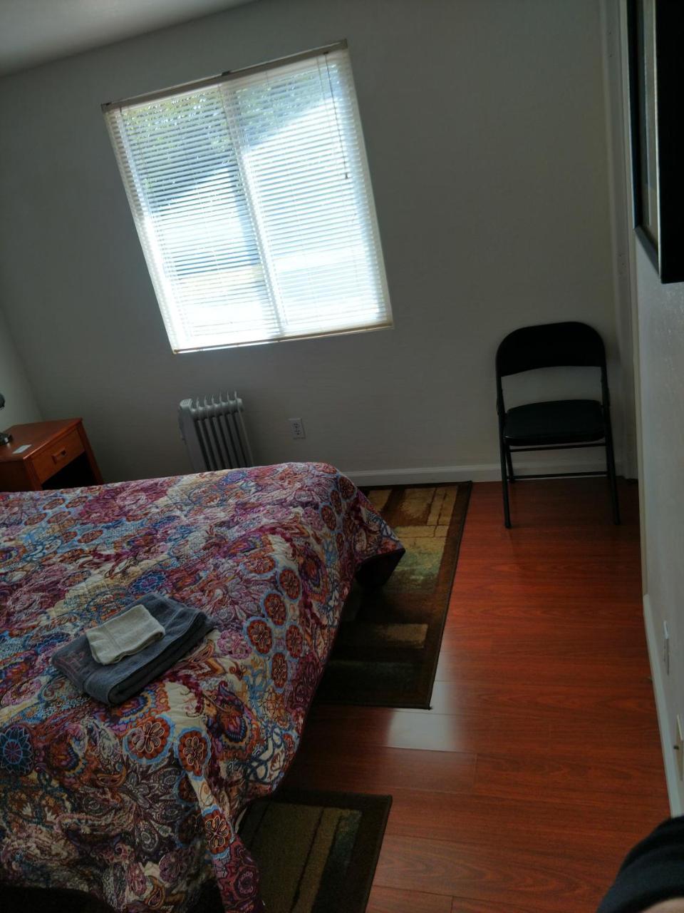 קרסנט סיטי Lakeside Hostel & Guest House מראה חיצוני תמונה