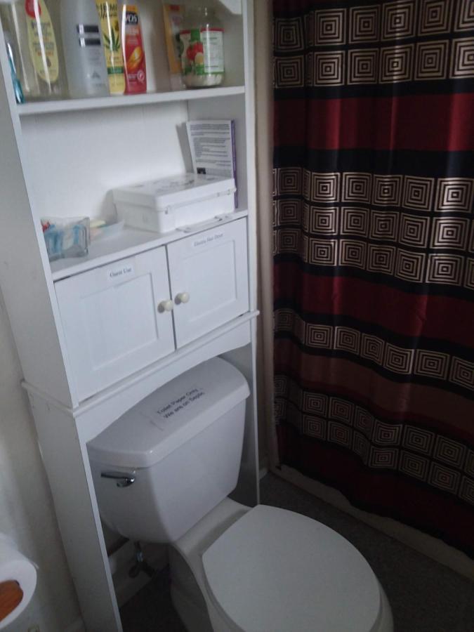 קרסנט סיטי Lakeside Hostel & Guest House מראה חיצוני תמונה